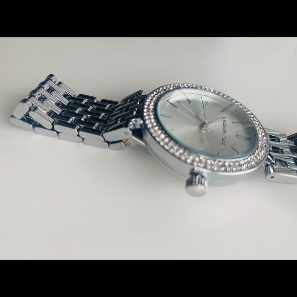 Michael Kors Darci pave watch - Picture 6 of 6